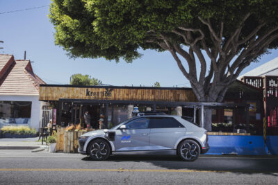 Uber Signs 10-year Deal with Motional for Driverless Cars
