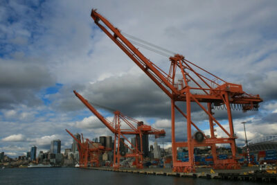 US NatSec Officials Say China-Manufactured Giant Cranes Pose Security Risk