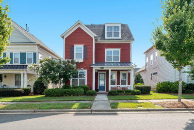 Homebuilders Feel the Squeeze of Tight Housing Market