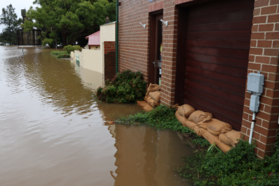 Home Buyers Consider Climate Risk, Mostly Buy Where They Want Anyway