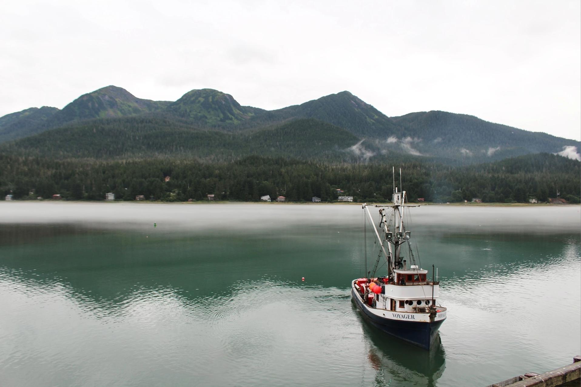 Climate Change and Regulations Squeeze Alaska's Salmon Fishers - The Daily  Upside