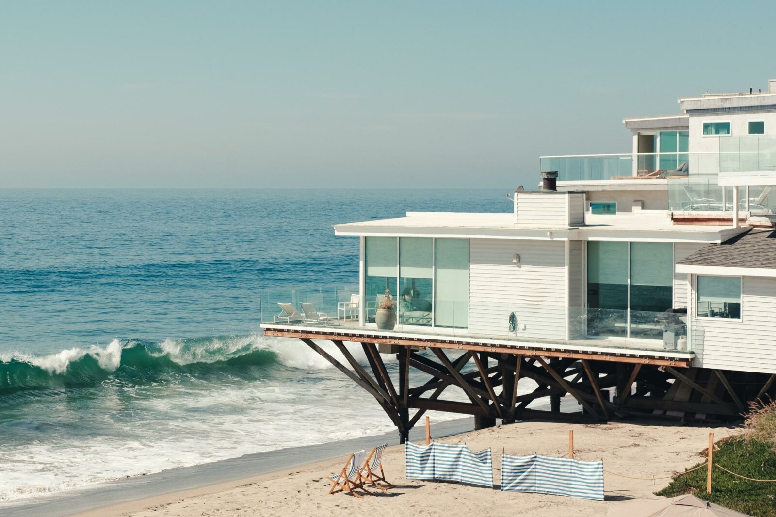 Private Equity Giant Starts a Vacation-Rental Side Hustle