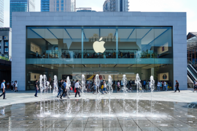 Apple Wants to Track Your Eyes Without Draining Power