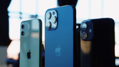 Apple Discounts iPhones in China to Fight Sales Slump