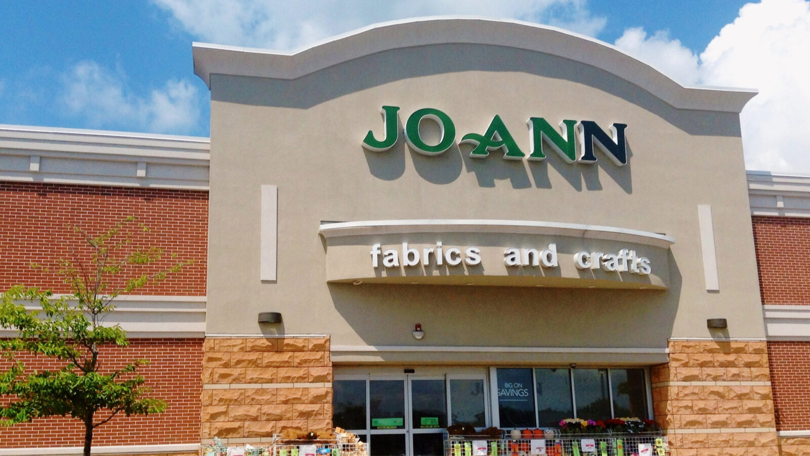 Joann Fabrics Mulls a Bankruptcy Filing