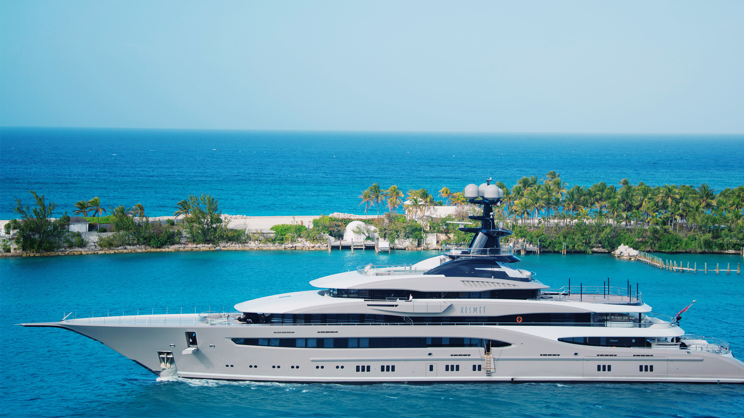 Superyacht Sales Fall Due to Lack of Russian Oligarch Customers