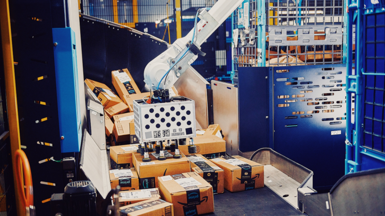 Amazon is Doubling Down on Robots Everywhere it Can - The Daily Upside