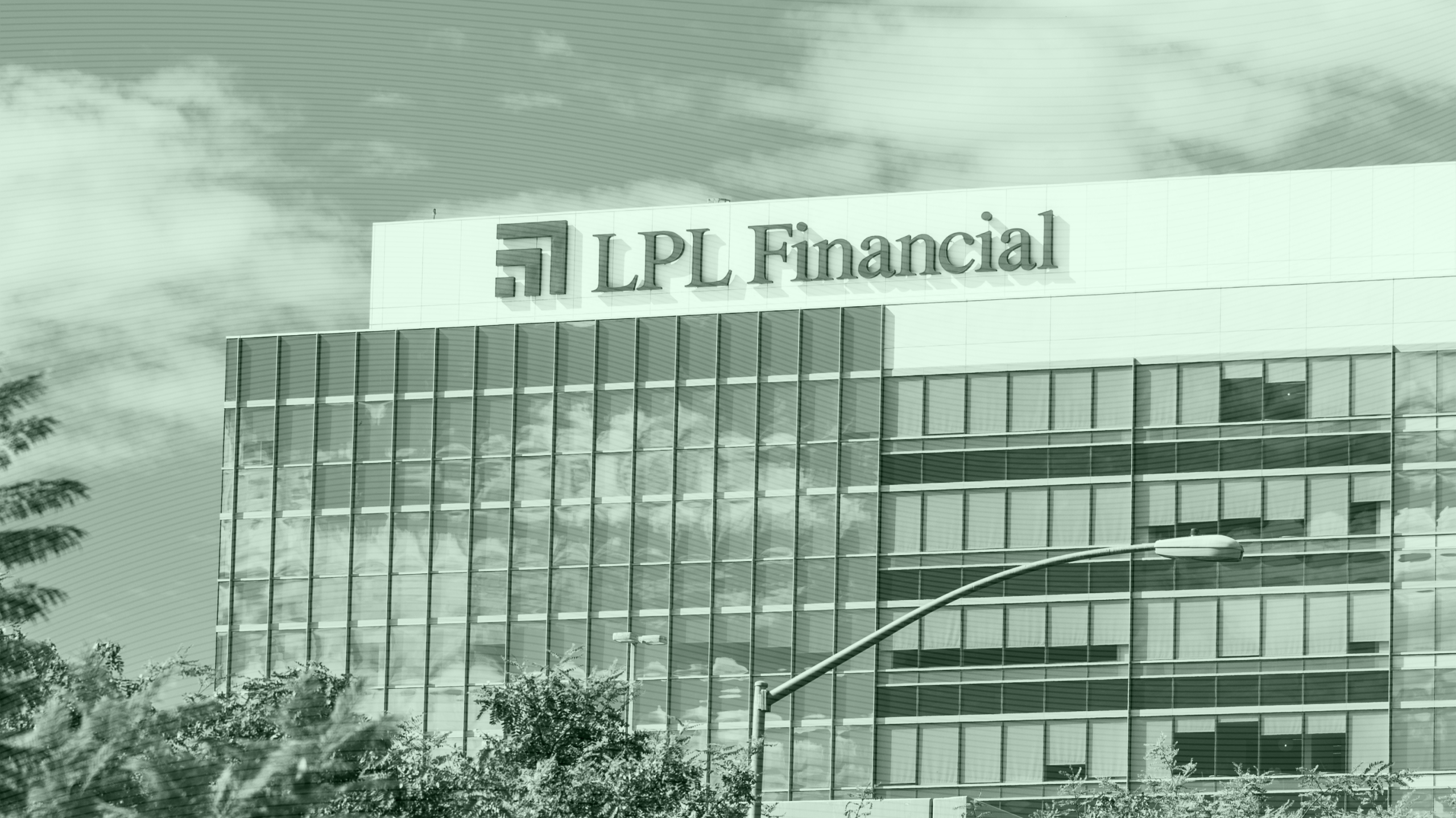 LPL Soars on First Earnings Beat After Commonwealth Deal