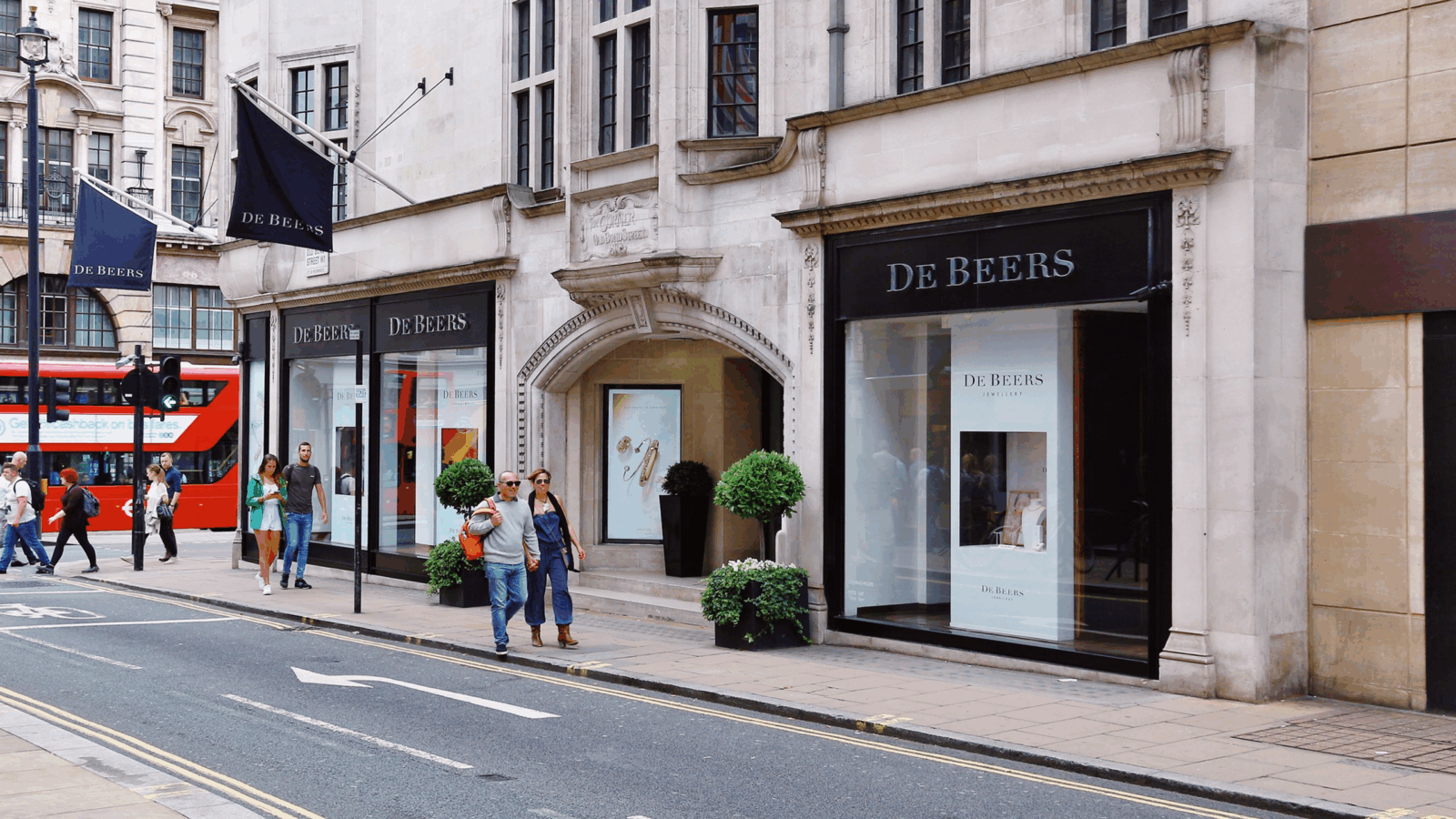 Lab-Grown Diamonds? Turns Out They’re Not De Beers’ Best Friend  
