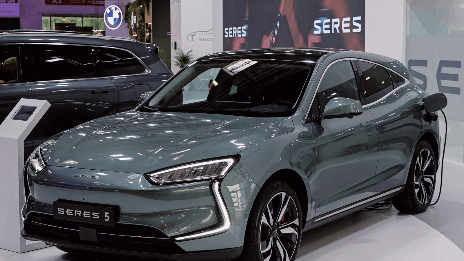 Home-grown Chinese Carmakers Edge Past Luxury Brands BMW, Mercedes 