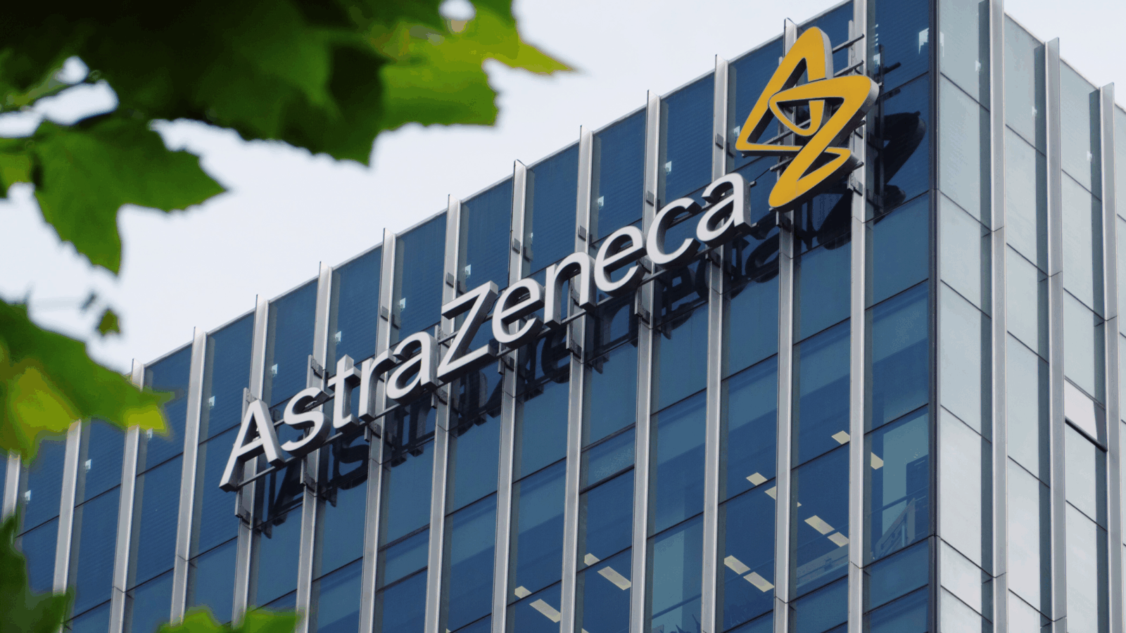 AstraZeneca and Daiichi Sankyo Treatment Wins First of Its Kind FDA Blessing to Treat Lung Cancer