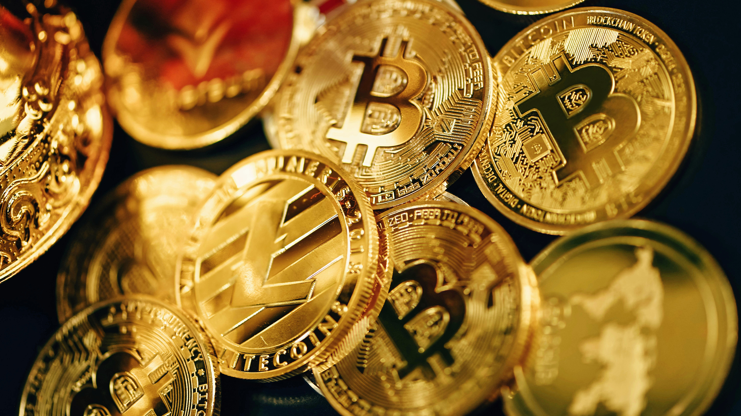 ETF Investors Lured to AI, Crypto, Fintech