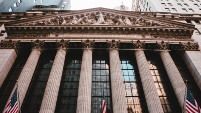 Inflation Data and Bank Earnings Kick Off a Crucial Test for Markets