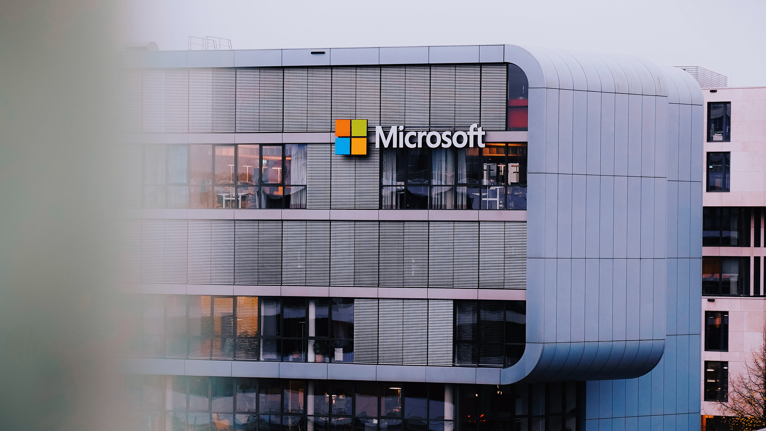 Microsoft Cuts Another 9,000 Employees
