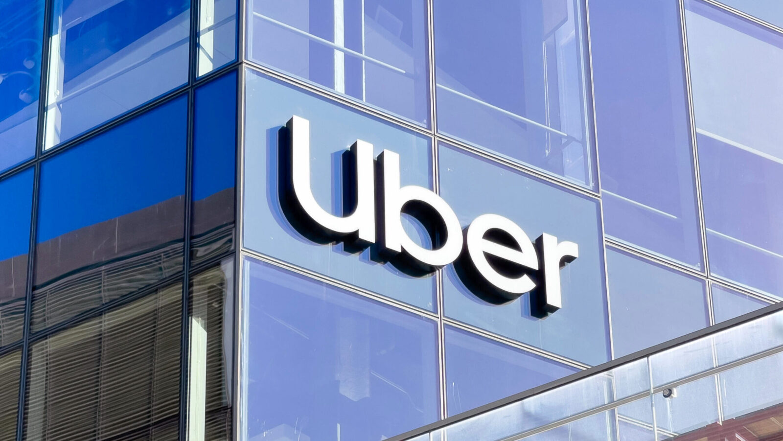 Uber CEO Floats Major Robotaxi Expansion