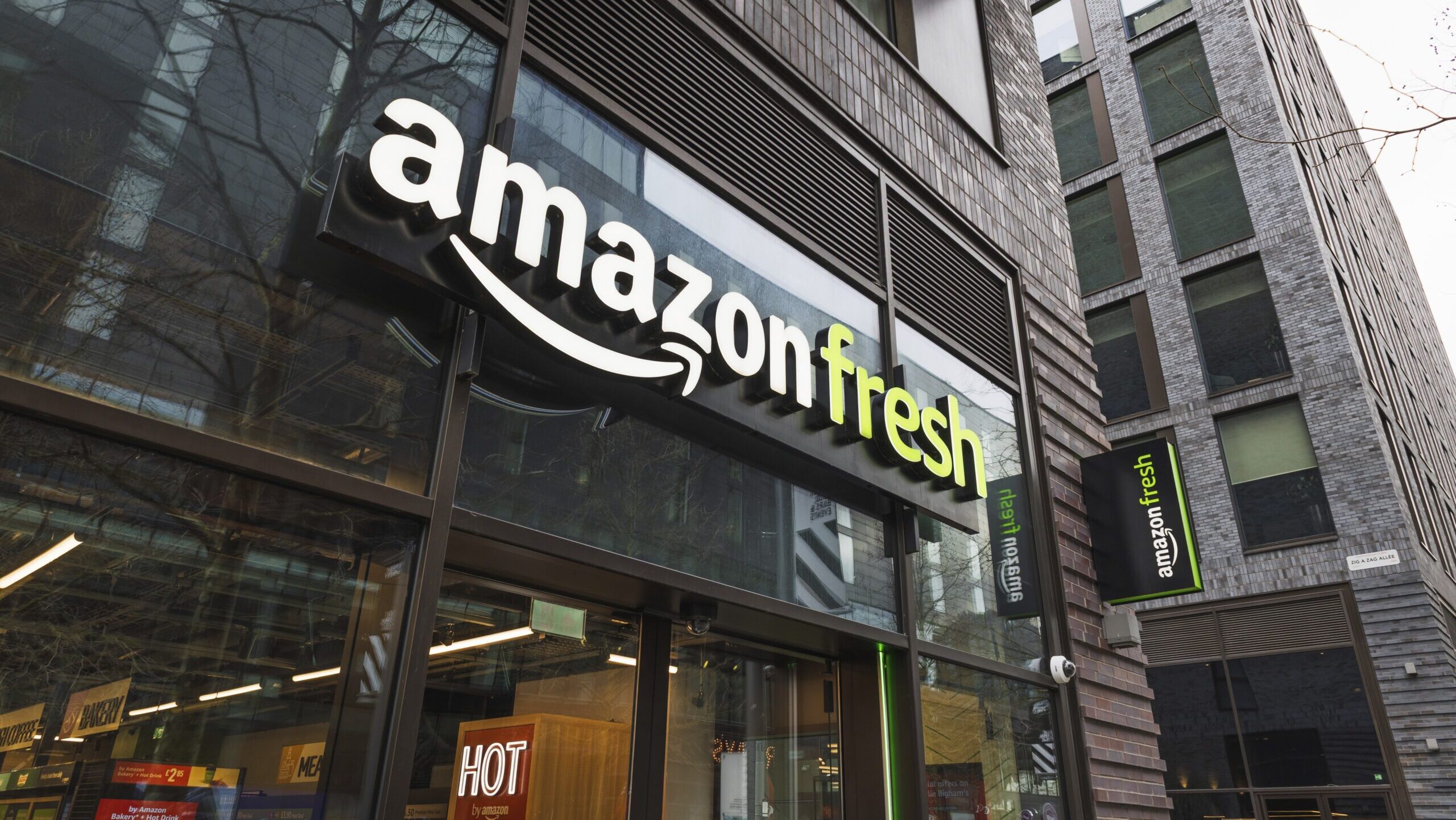Amazon Cuts in Line at Online Grocery Checkout