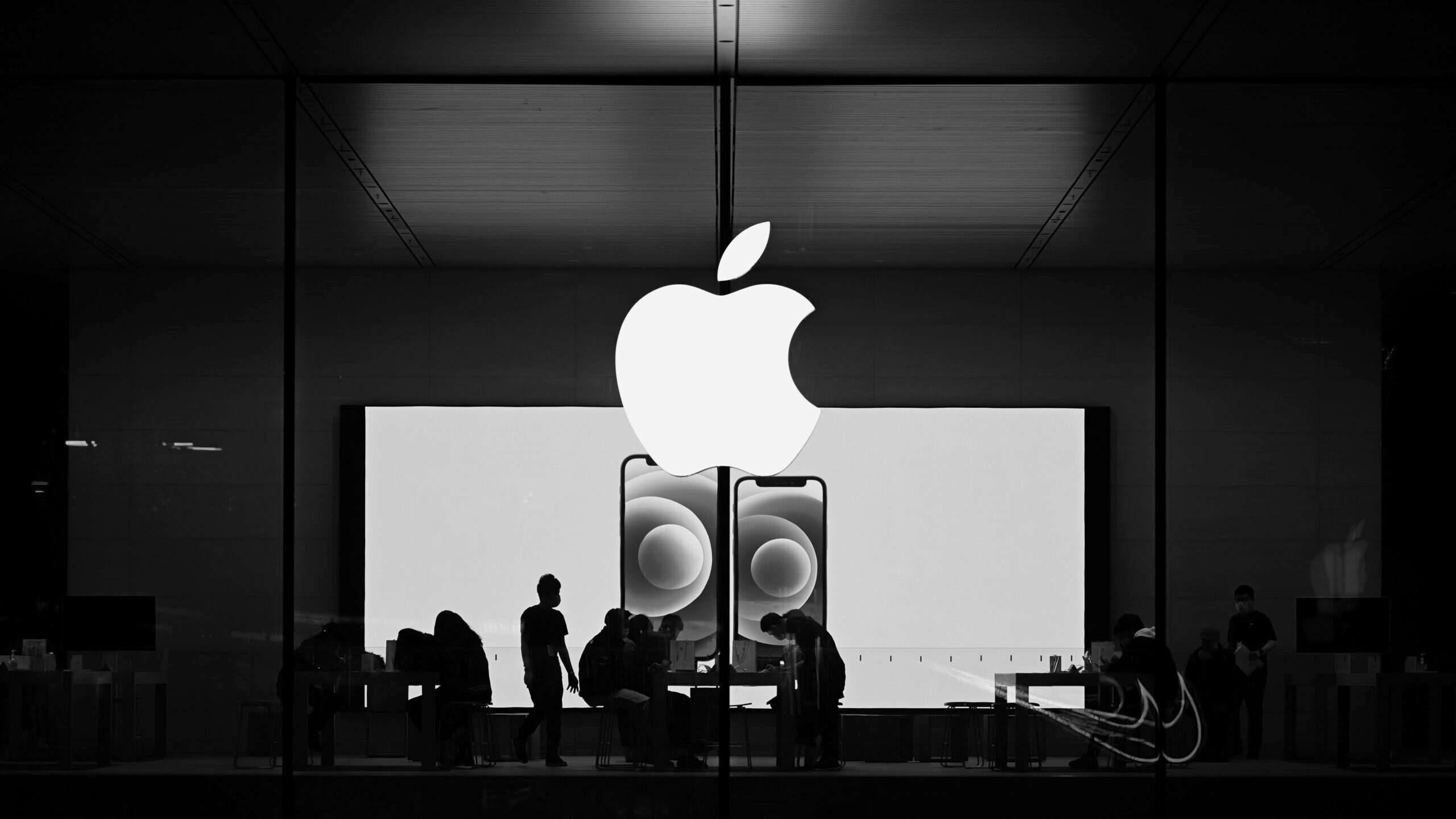 Apple Adds $100 Billion to American Investment Plans