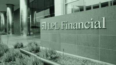 LPL’s Stock Price Sinks as Commonwealth Deal Closes