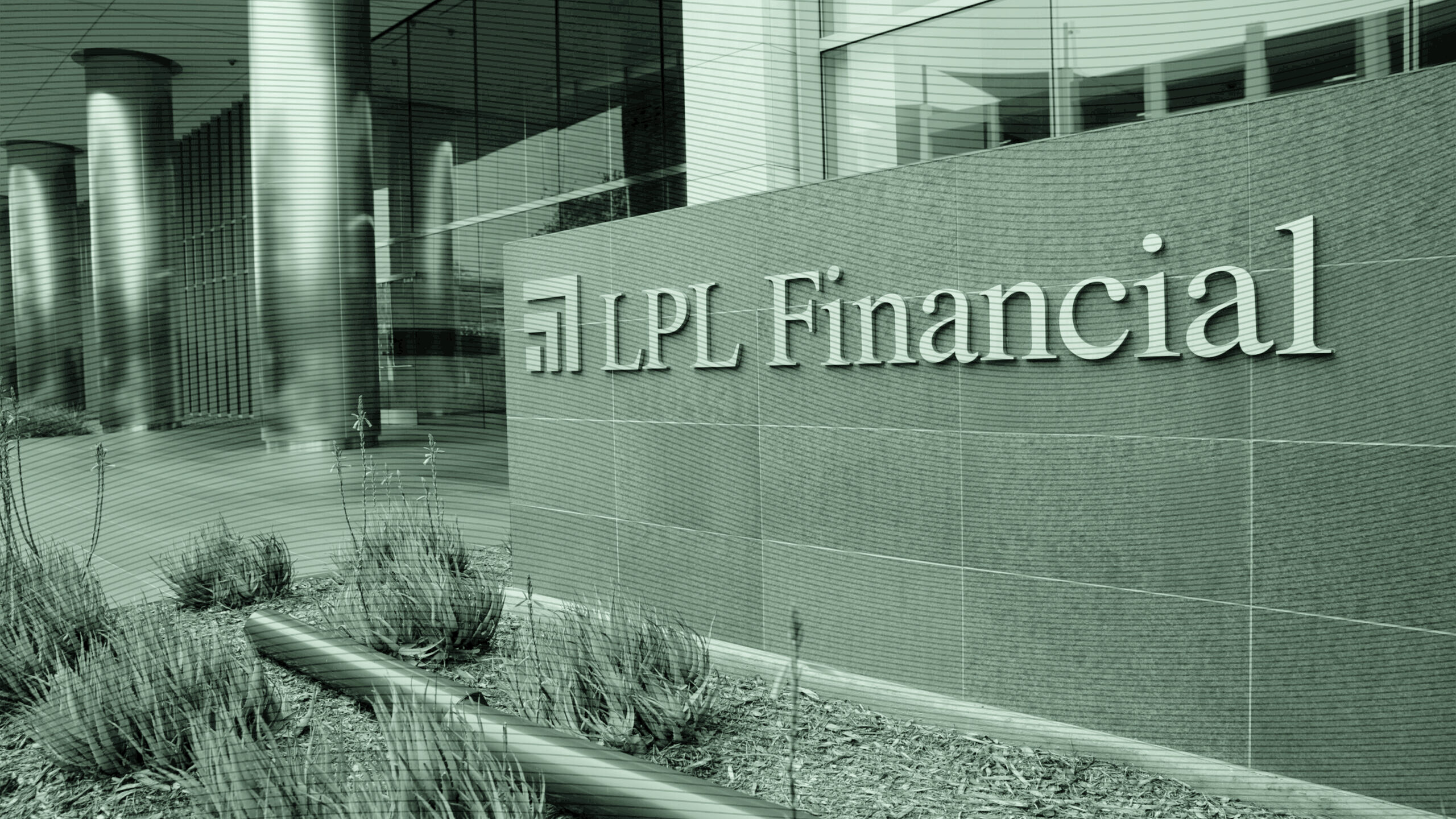 LPL’s Stock Price Sinks as Commonwealth Deal Closes