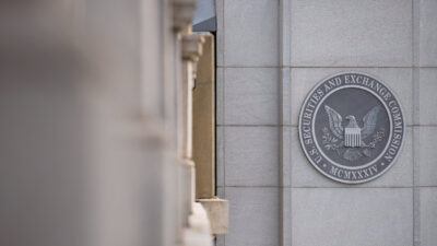 SEC, Congress Want Regulations to Oversee AI Experiments