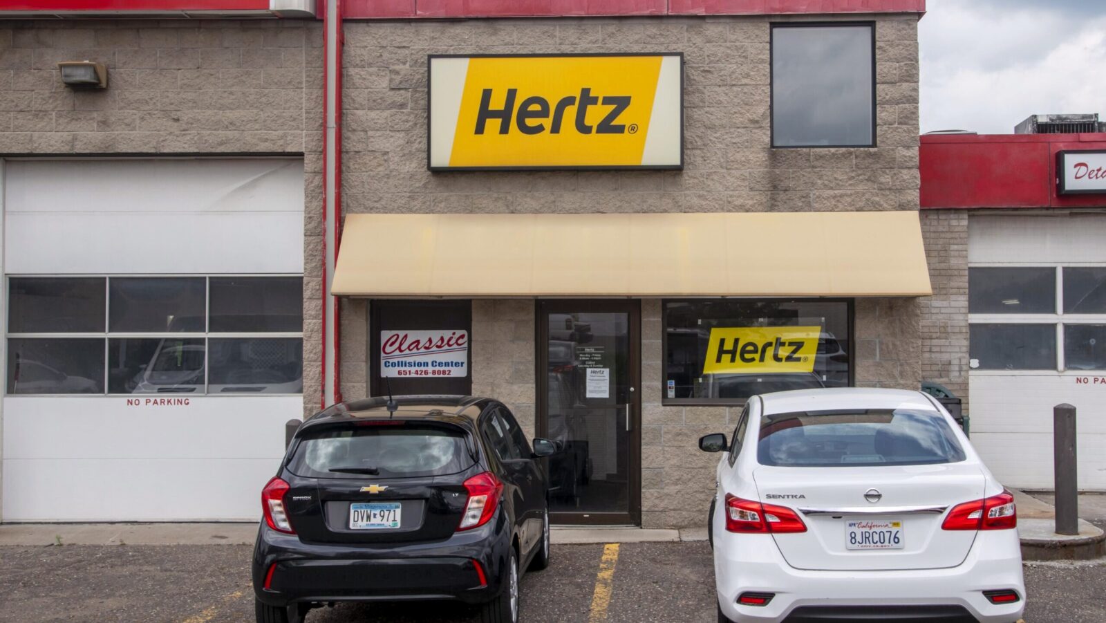Hertz Chooses New Route for Fleet Management With Amazon Autos Hookup