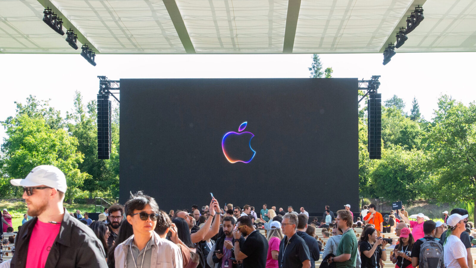 New iPhone Air Is Ready for its Flex, but Apple Stock’s Already Swole