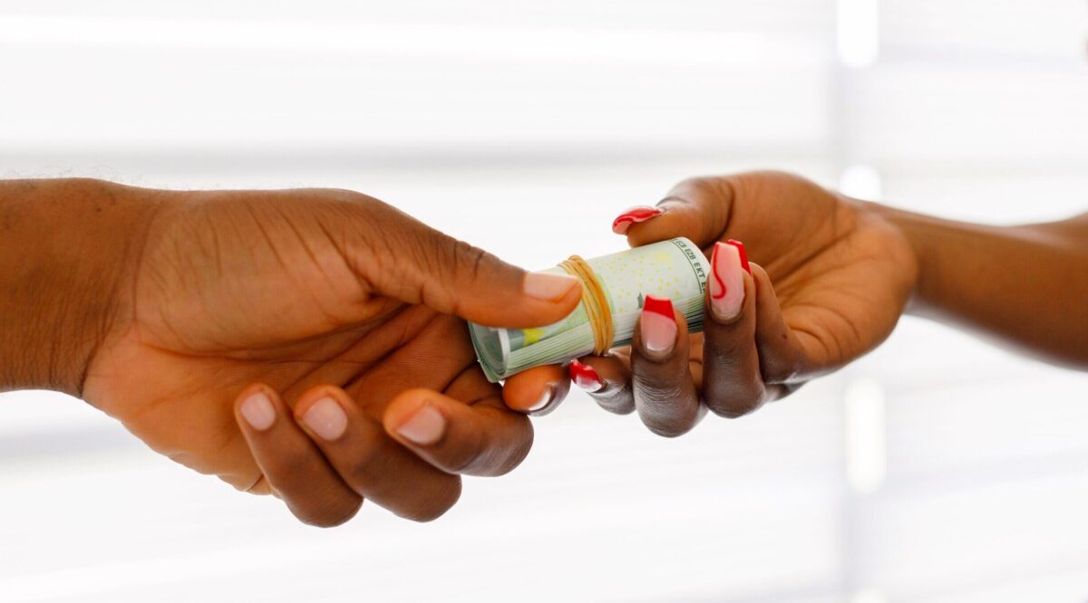 What’s the Difference Between 351 Exchanges and Exchange Funds?