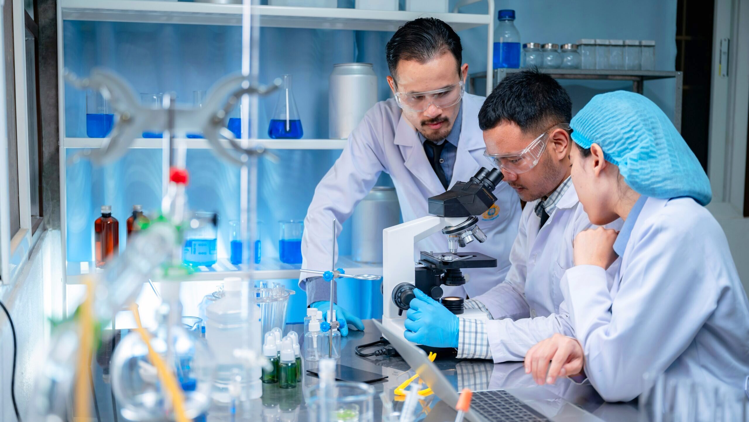 Letting AI into the Lab Setting