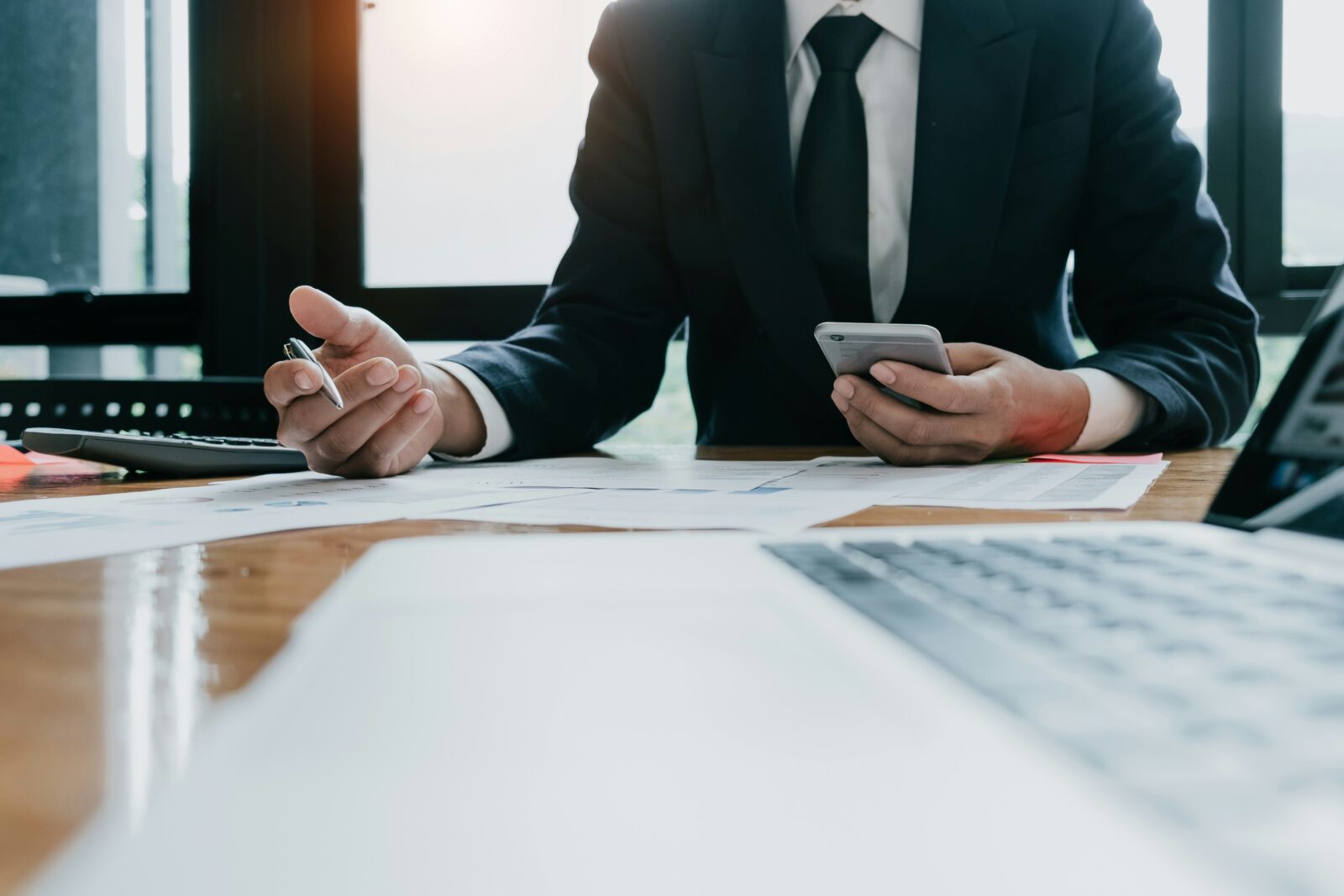 Advisors Loading Up on ETFs Favor Crypto, Commodity Strategies