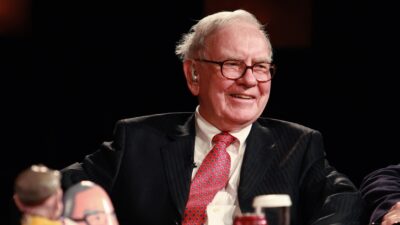 Unease About Warren Buffett’s Retirement Overshadows Berkshire Earnings Beat