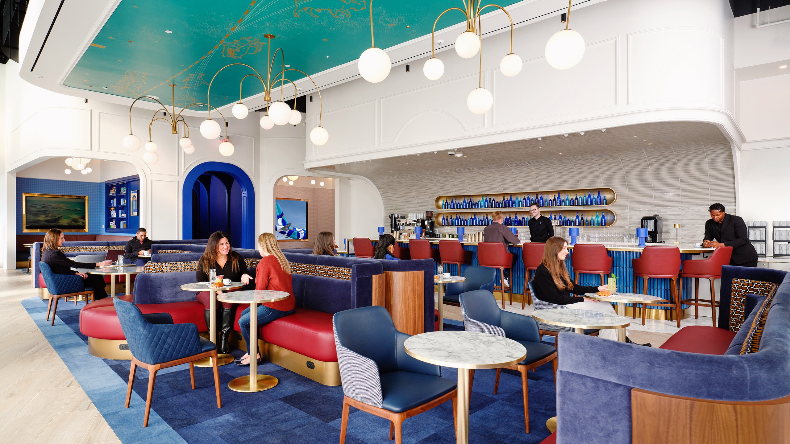 JetBlue Courts First-Class Clientele With Pre-Flight Upgrade