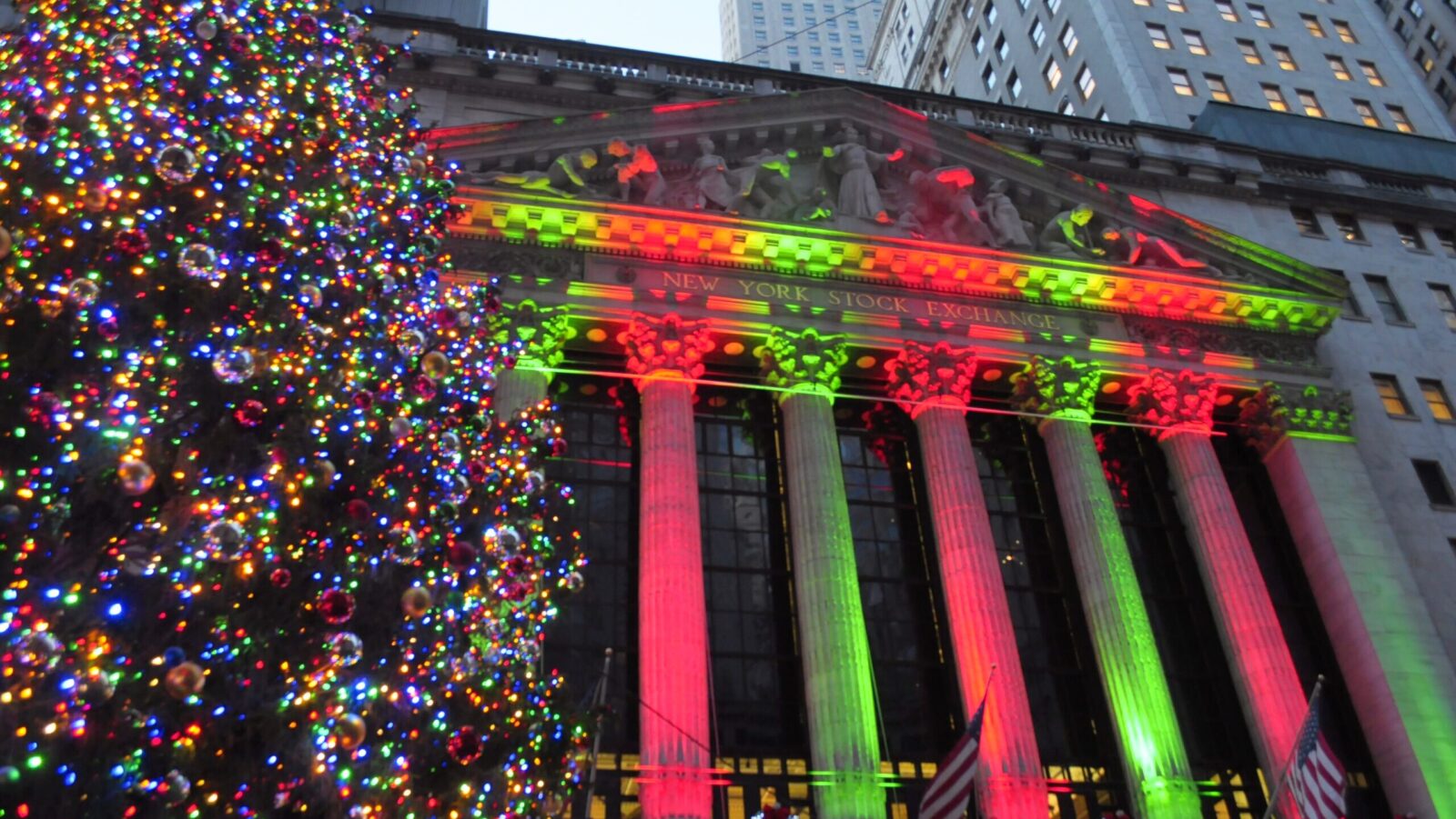 Investors Hope the Santa Rally Is Hitching Up Its Reindeer