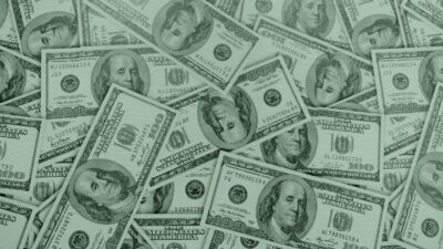 Money Market Funds Attracted $935B Last Year. Expect Half That in 2026