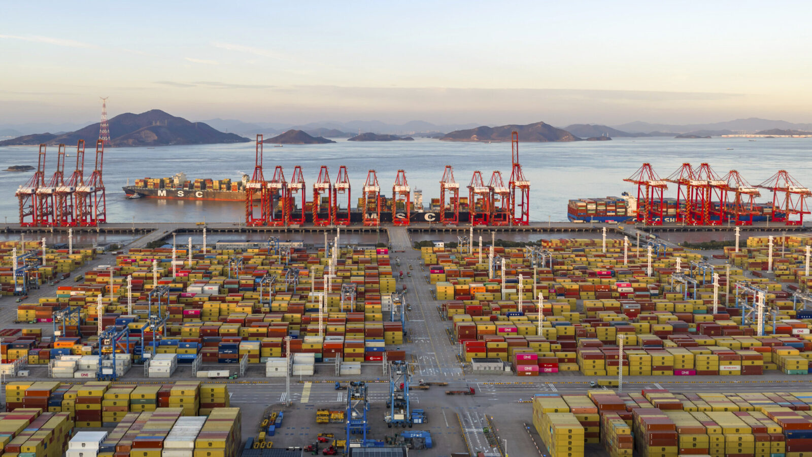 China Trade Surplus Surges to $1.2 Trillion, Defying US Tariffs