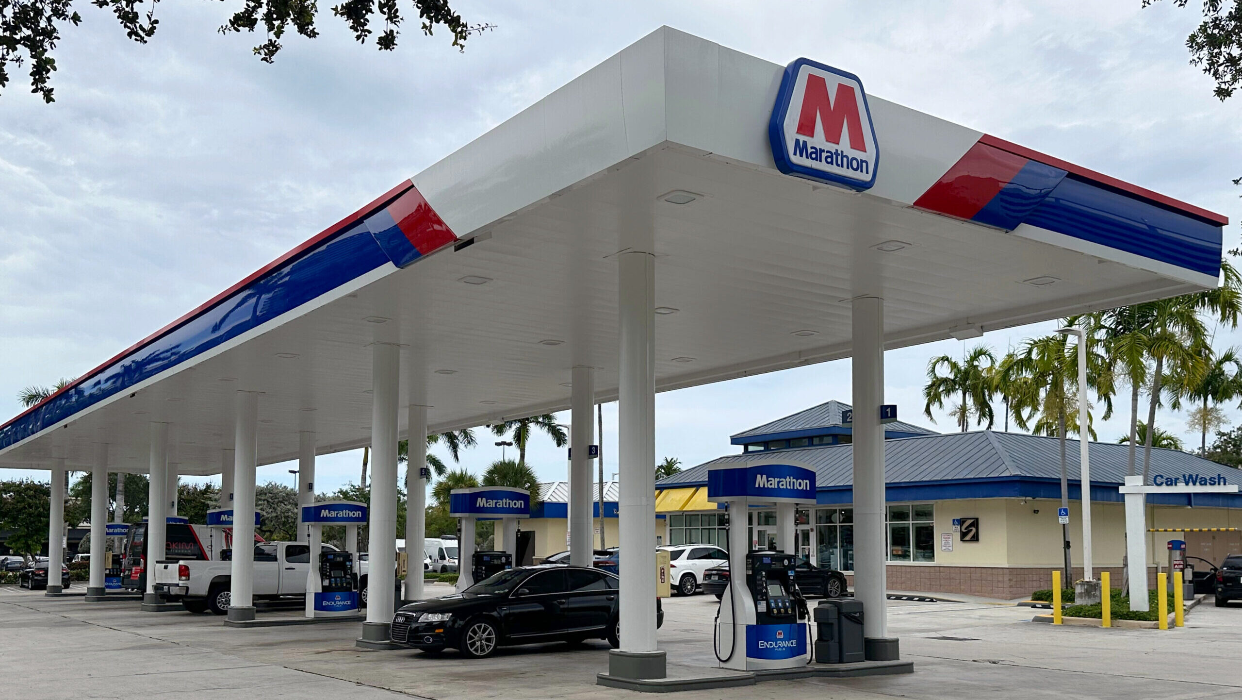 Photo of a Marathon station.