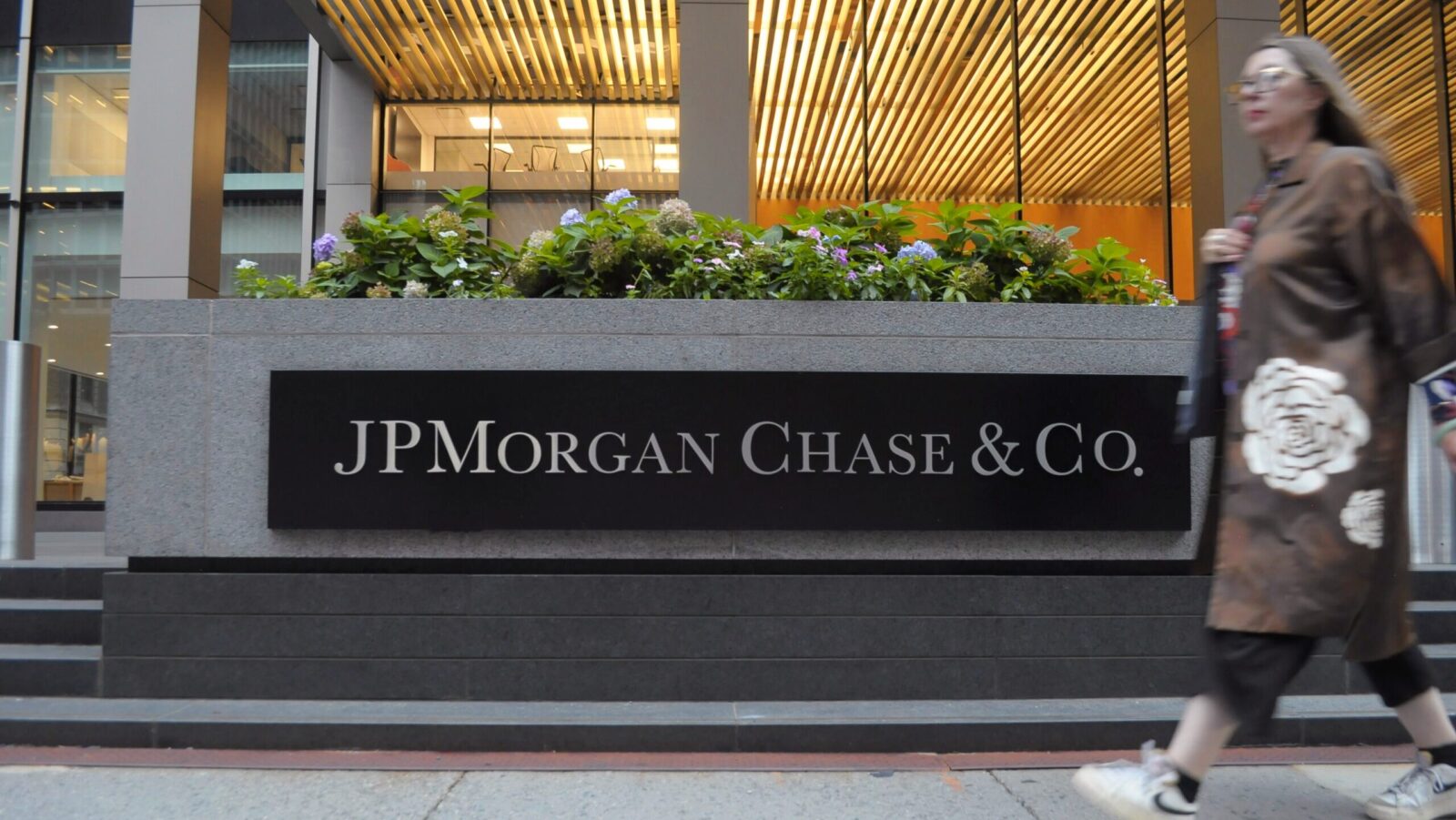 Bank Earnings Deluge Offers a Consumer Stress Test