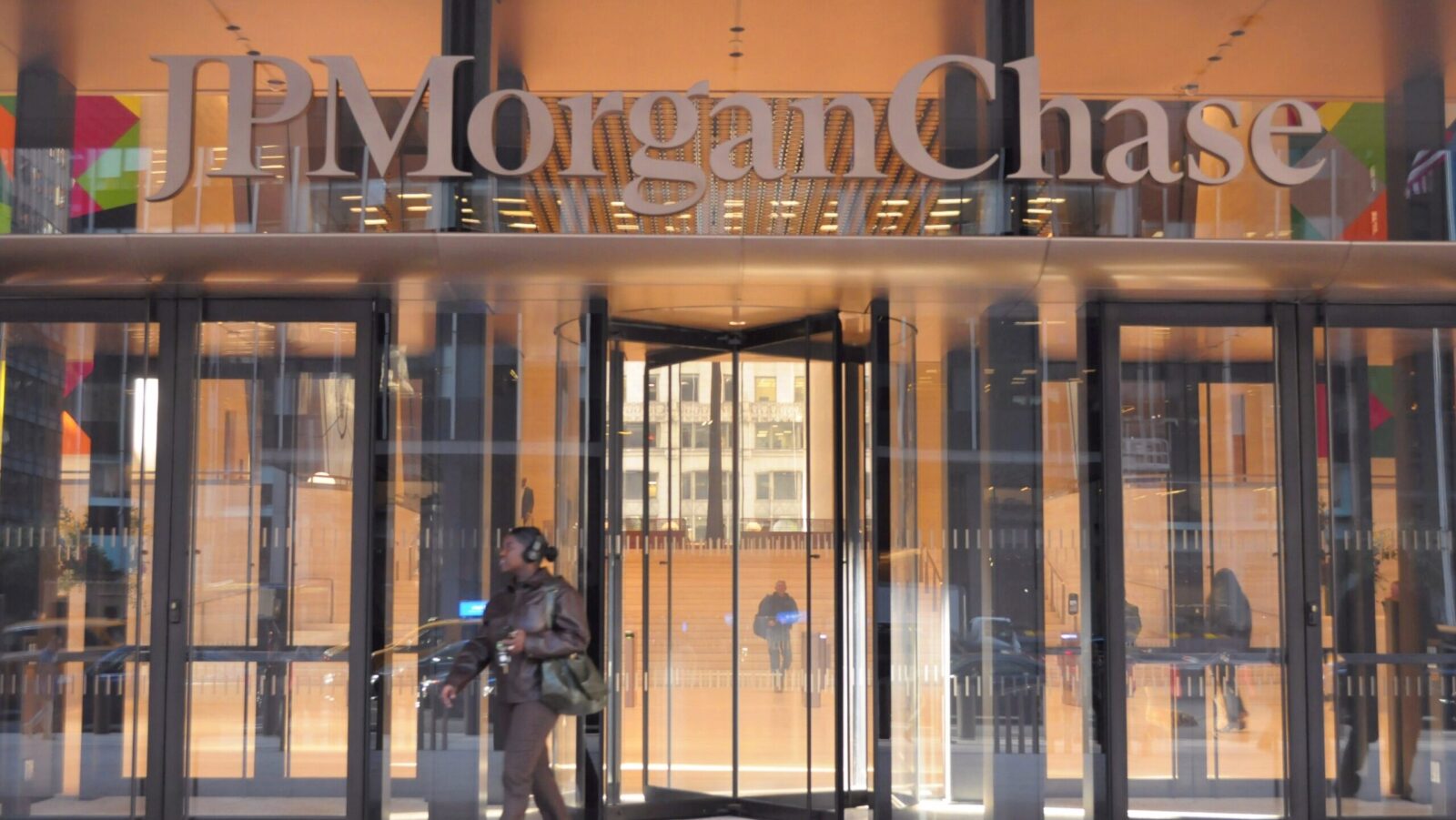 White House Affordability Push Grabs Big Bank Bulls by the Horns