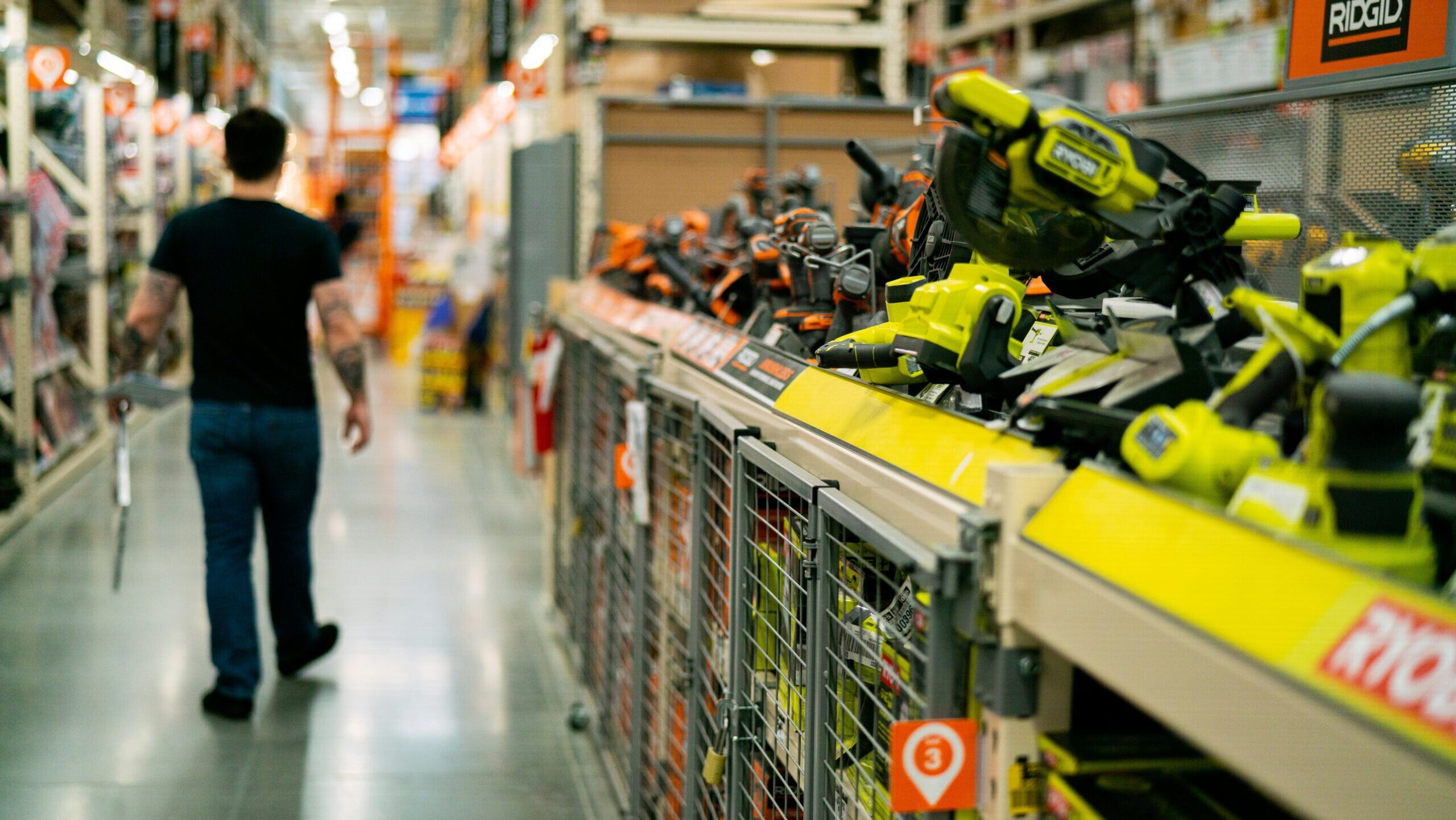 Home Depot Powers Past Housing Market Struggles to Notch Earnings Win