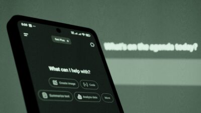 Want Better Relationships with Clients? Advisors Are Asking AI for Help