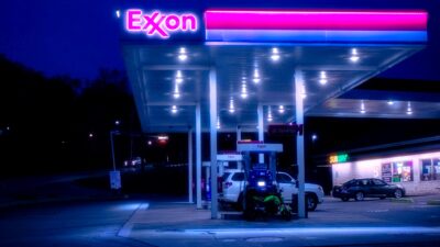 Wall Street Snubs Big Oil Stocks amid Crude Price Runup