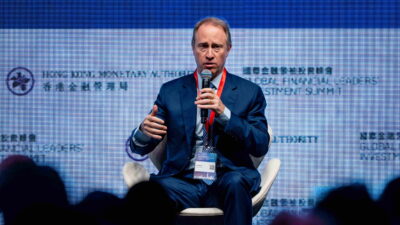 Rising Market Risk Drives Wealth Management Windfalls for Morgan Stanley, BofA