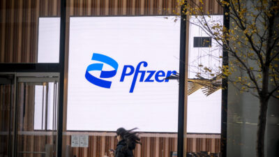 Cancer Treatments Propel Pfizer Sales Growth as Covid Revenue Dwindles