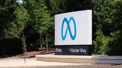 Grads Get Rude Welcome from Job Market Battered by AI-Fueled Tech Layoffs
