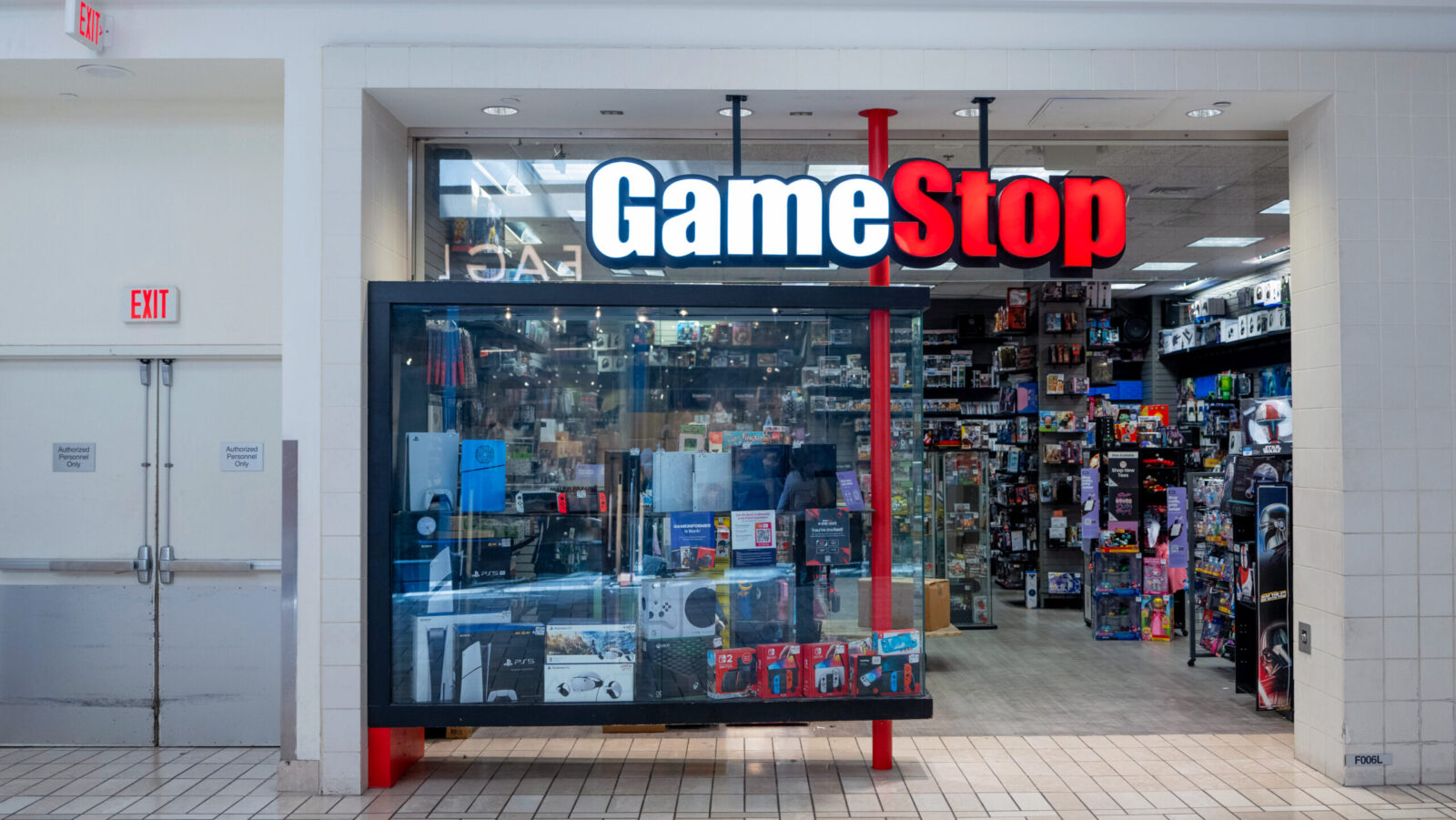 GameStop Raises Its Paddle to Buy eBay