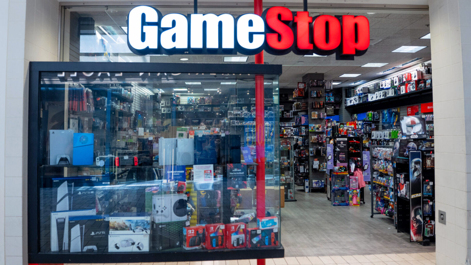 GameStop’s Ryan Cohen Sidesteps Compensation Questions on eBay Deal