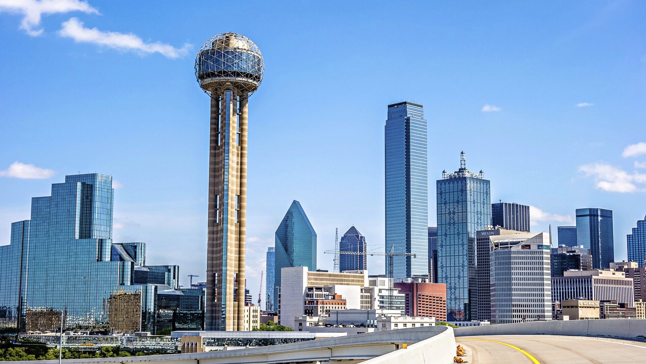 Photo of the Dallas, Texas skyline.