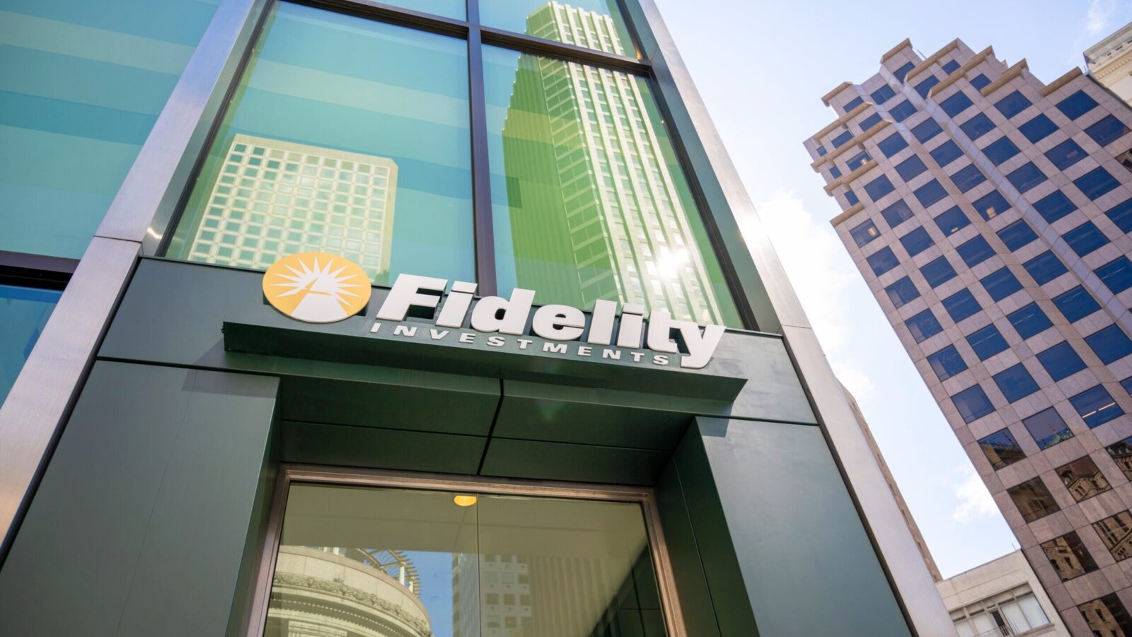 Fidelity Joins Mad Dash into ETF Share Classes