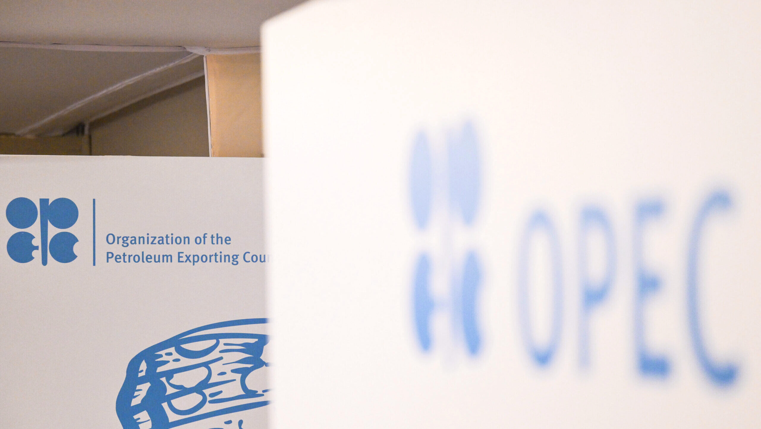 Photo of the OPEC logo.