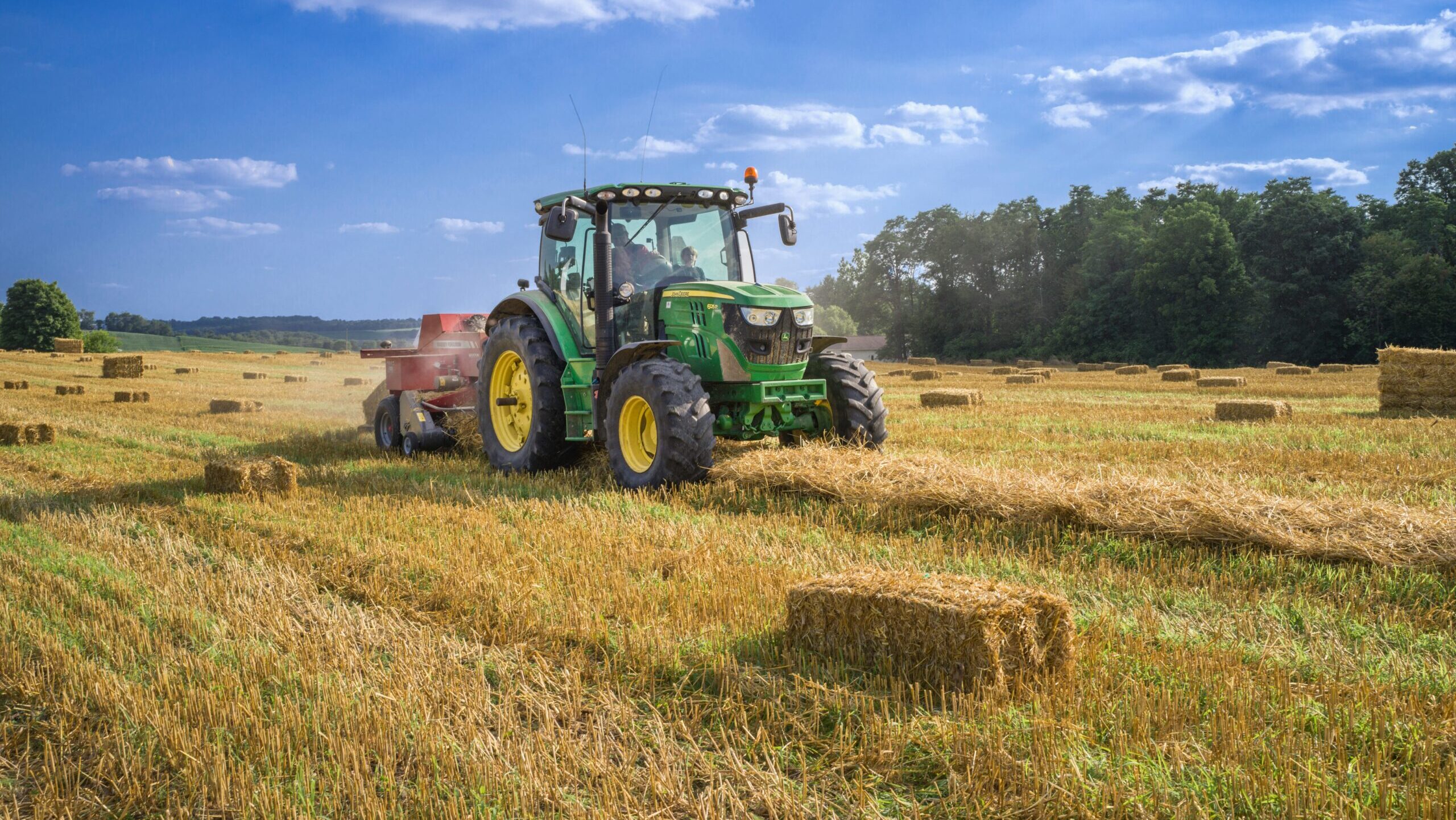 Deere Gets Rolling as AI Buildout Fuels Construction Sales Boom