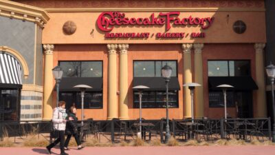 Growth at Fast Food Joints Like Wendy’s Looks Soggy Next to Casual-Dining Chains